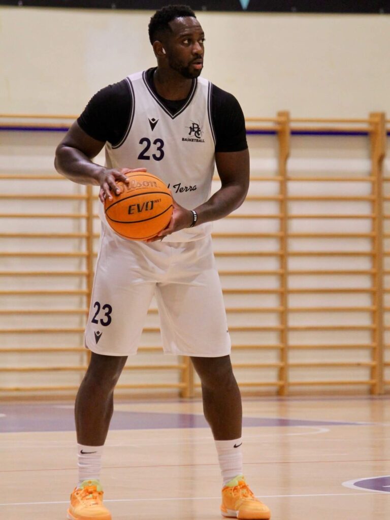 08/11/25: la CEREALTERRA festeggia Savo e Momo con i 2 punti!